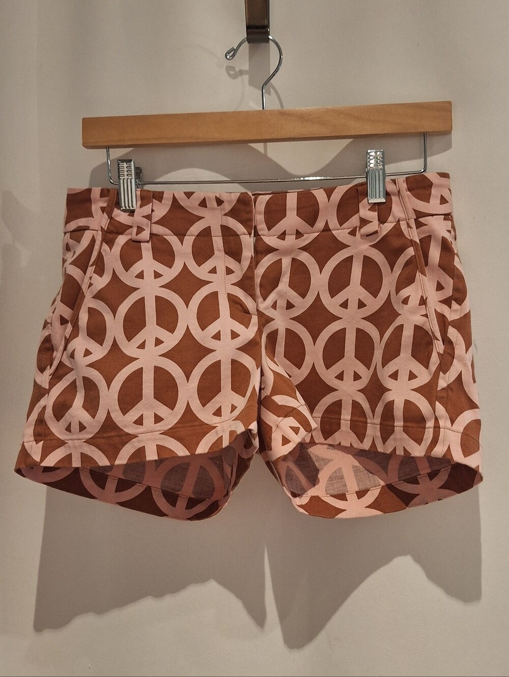 Jules Reid Women’s Pink & Brown Peace-Print Cotton Shorts Size 2